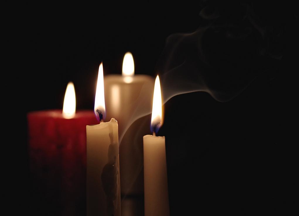 Smuteční svíčky